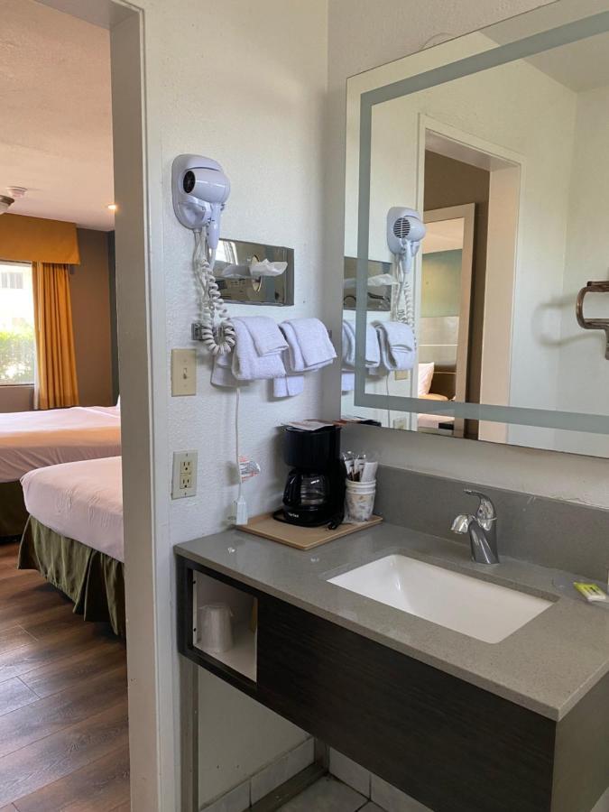 Hotel Palmeras Chula Vista Bagian luar foto